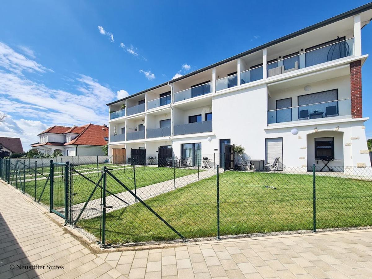 Friendship Suite Moerbisch Am See Exterior photo